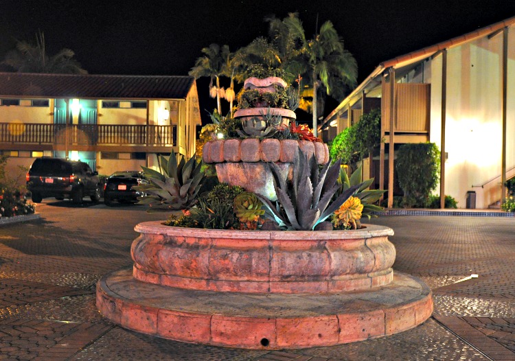 Fountain made into a planter at the Best Western Peppertree Inn