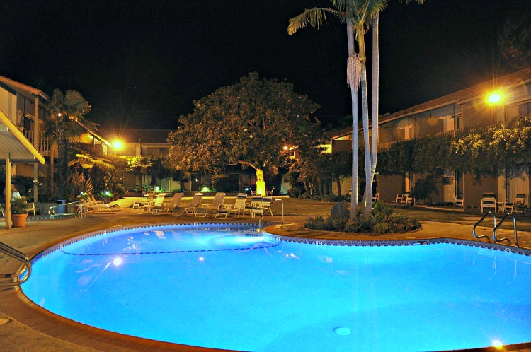 Pool at the Best Western Peppertree Inn