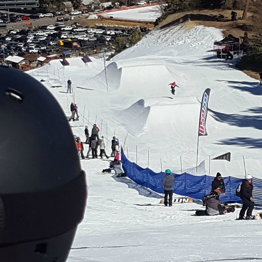 Kaylee watching Zoë ride SlopeStyle at Bear Mountain