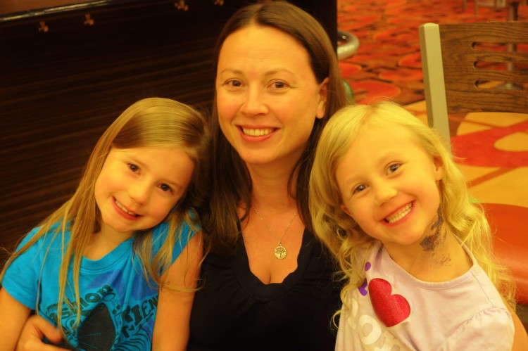 Chrystal, Zoe and Kaylee smiling at Red Rock Casino, Resort and Spa