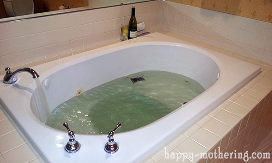 Bathtub at Hilton New Orleans