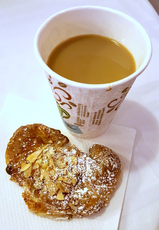 Pastries and coffee in the lobby at Hofsas House