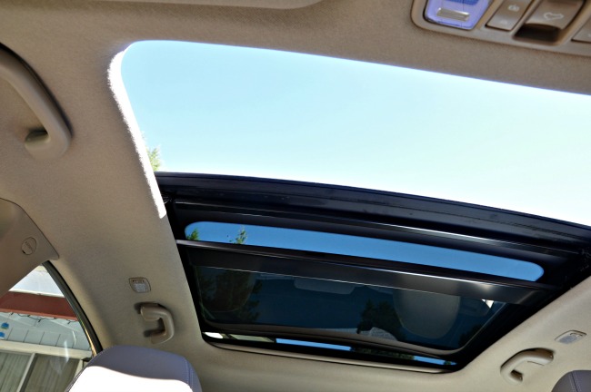 Hyundai Elantra GT sunroof