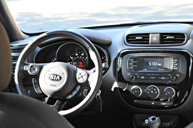 Kia Soul dashboard and steering wheel