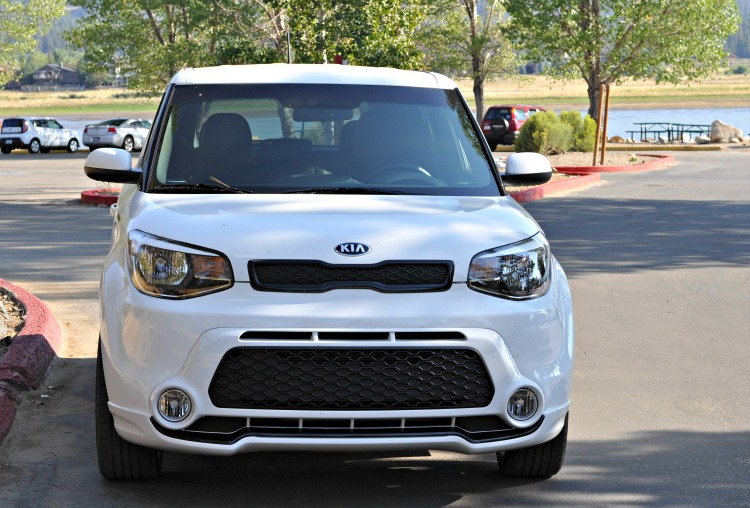 Front view of white Kia Soul in parking lot