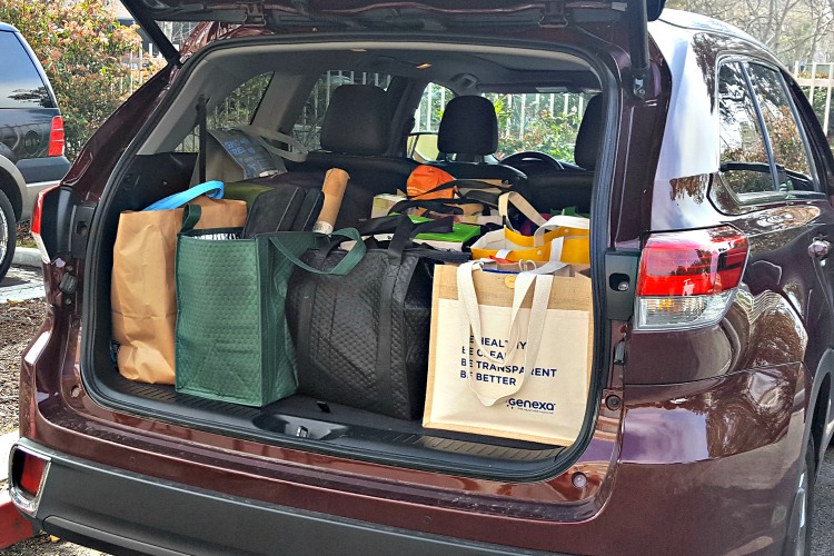 Toyota Highlander Hybrid trunk full of bags